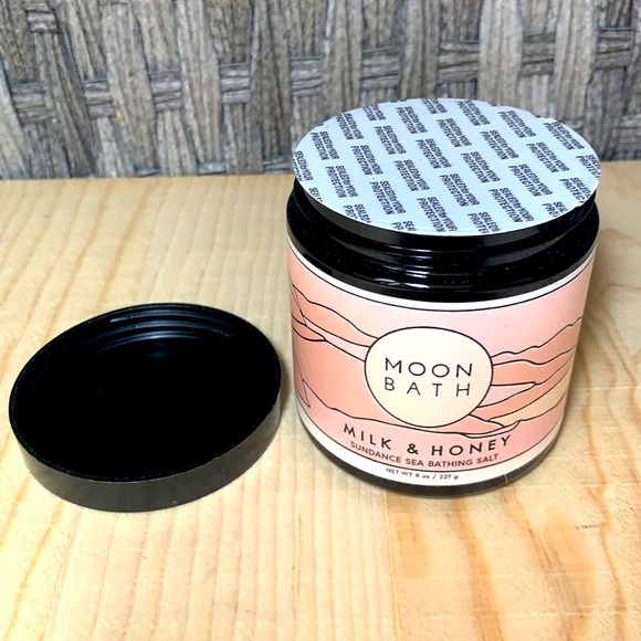 Moon Bath Milk & Honey Sundance Sea Bathing Salt 8 oz. - Picture 6 of 6
